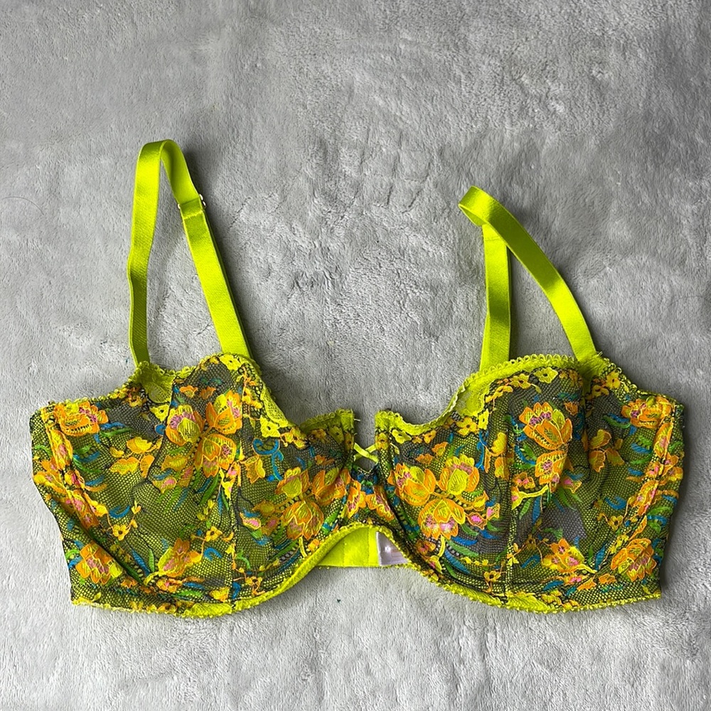 SAVAGE X FENTY Lime Green Multicolor Floral Embroidered Bra Size 36DDD